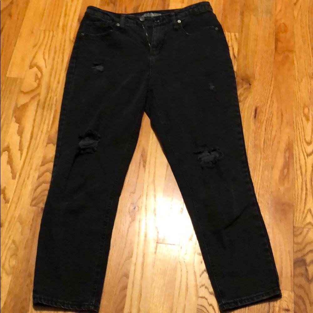 Black distressed jeans